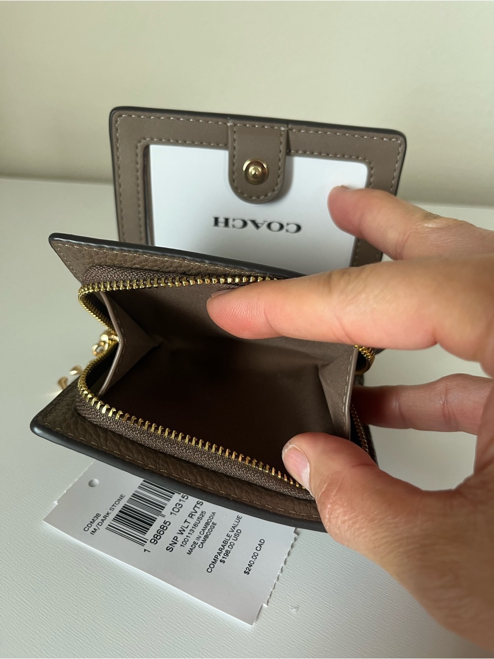Coach Snap Wallet With Rivets🎈🎈 - Picture 7 of 9